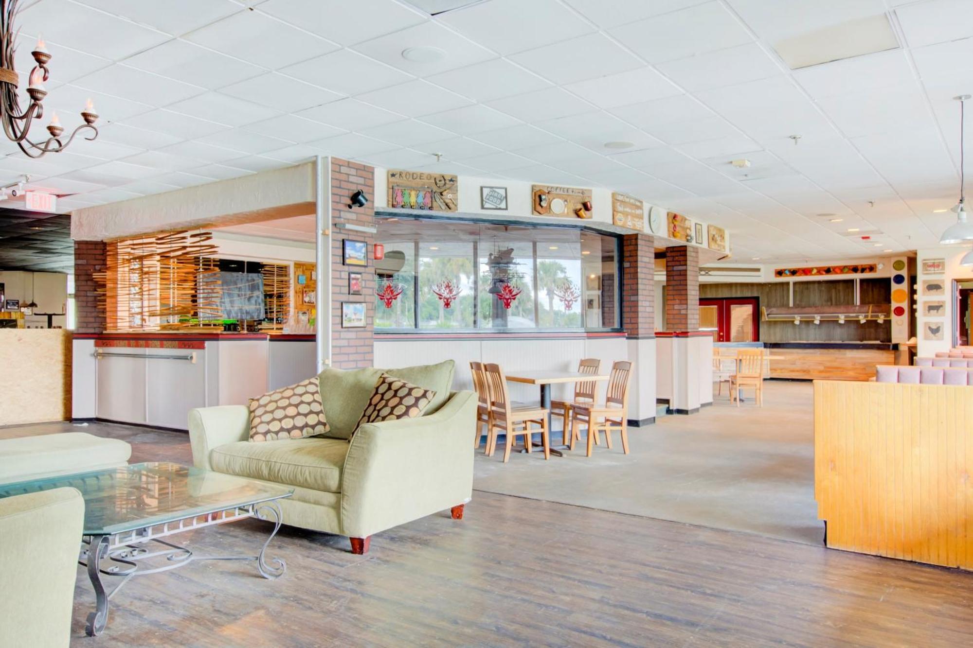 Oyo Hotel Dundee By Crystal Lake Kültér fotó