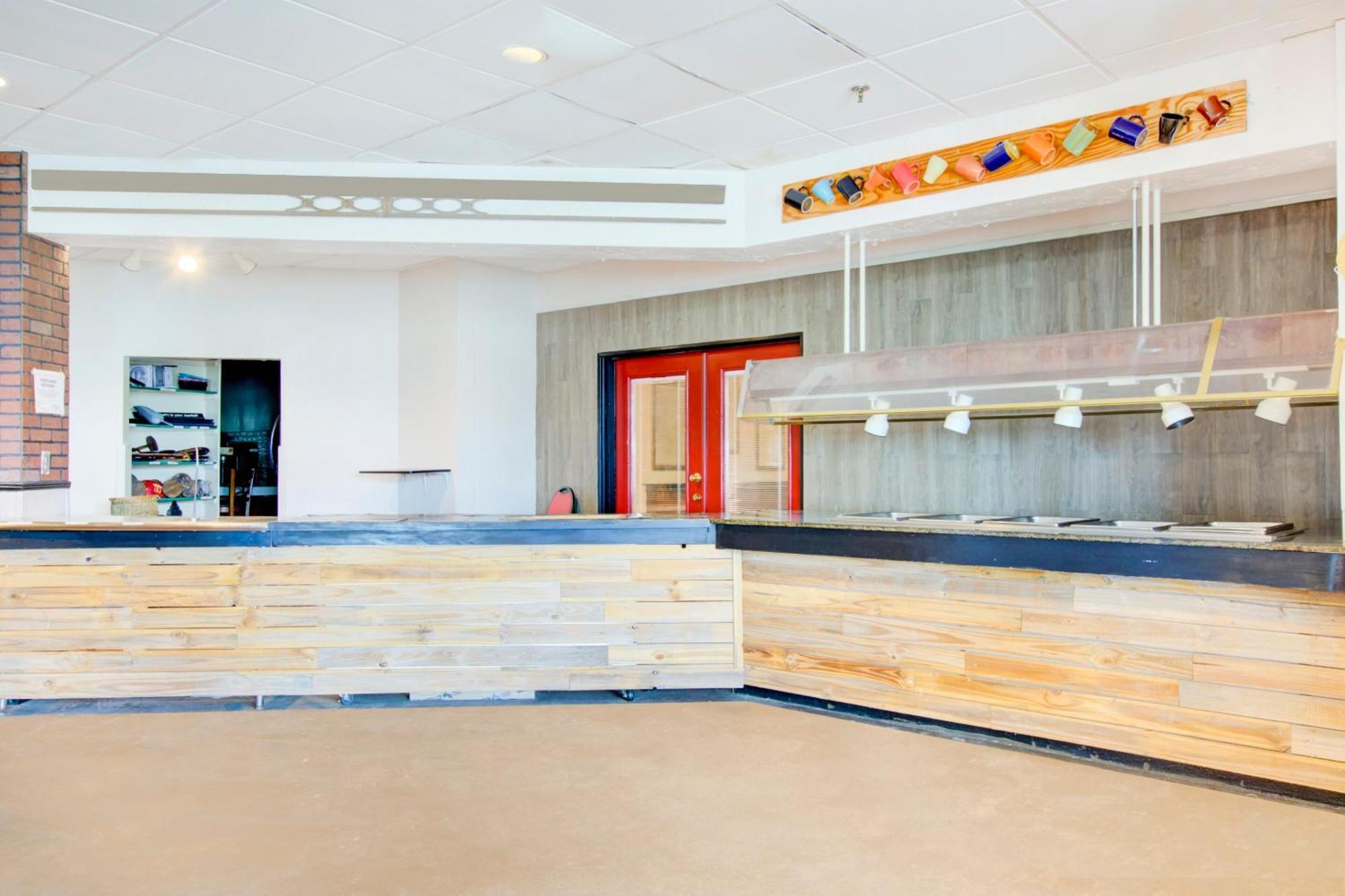 Oyo Hotel Dundee By Crystal Lake Kültér fotó
